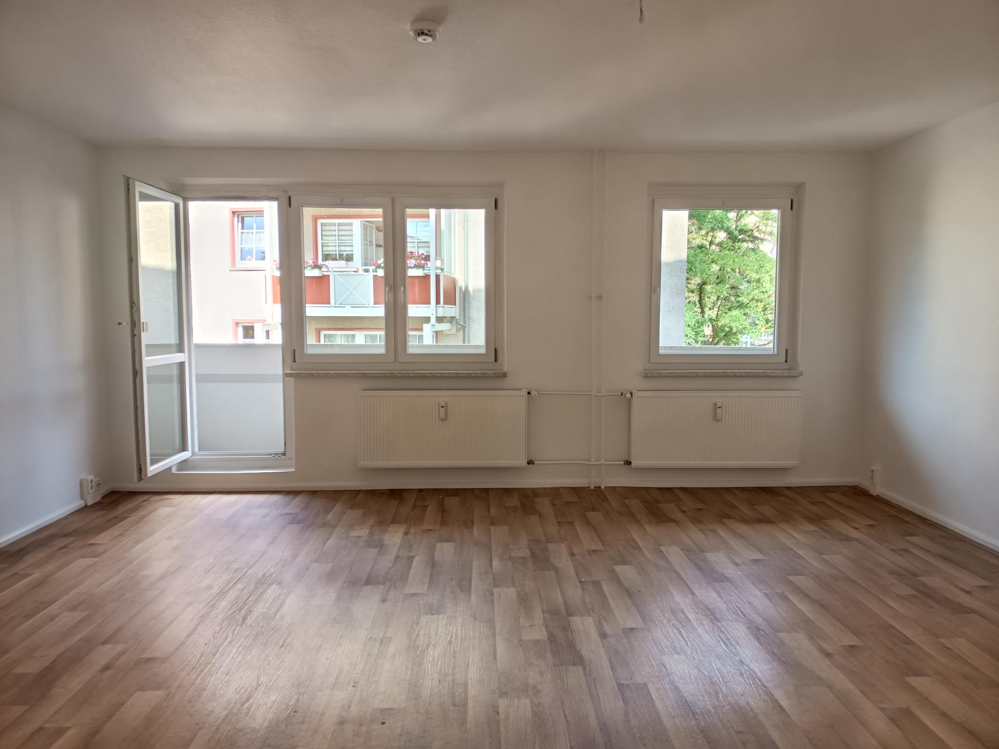 3-Raum-Wohnung - Klosterstraße 9 Wohnzimmer 3-Raum-Wohnung - Klosterstraße 9 Wohnzimmer